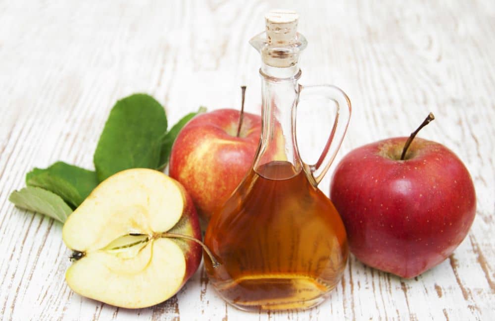 Apple cider vinegar can improve heart health and make your heart healthy.